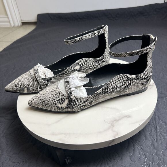 Rampage Blakely Flat Ballet Shoes Ankle Strap BW Snake Skin SZ 7 NWOB Preppy - Picture 3 of 10